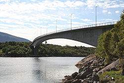 Мост Дьюпфьордстрёумен