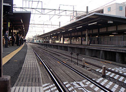 Kokuryo Station 200511, platform.jpg