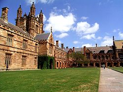 Университет Сиднея, центральная площадь.
