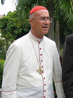 Кардинал Тарчизио Бертоне