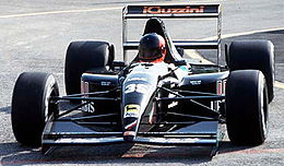 Перри Маккарти за рулём Moda S921 на Гран-при Сан-Марино 1992 года