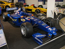 Шасси Prost AP03 в музее компании Peugeot в Сошо