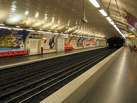 Paris Metro Porte de Vanves.jpg