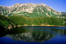 Гора Татэ и пруд Микури