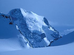 Гора Сэр-Сандфорд, высочайшая вершина гор Колумбия.