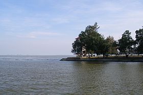 Songkhla Lake (747291297).jpg