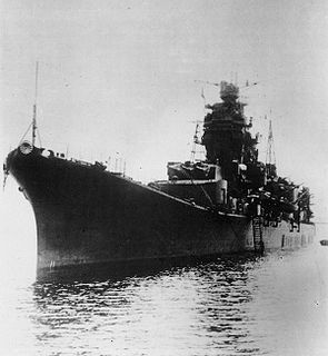 IJN cruiser Oyodo in 1944.jpg