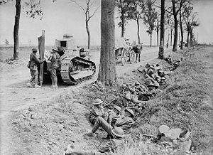 Canadian troops on Arras- Cambrai road-1918.jpg