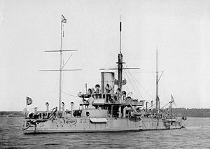 Ironclad warship Pyotr Velikiy.jpg