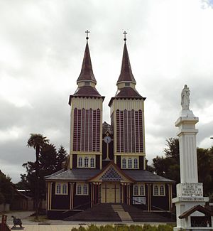 Panguipulli church.jpg