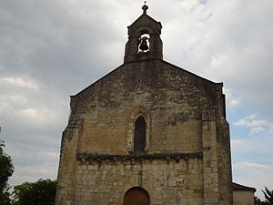 Saint-Julien-de-l'Escap Le clocher.jpg