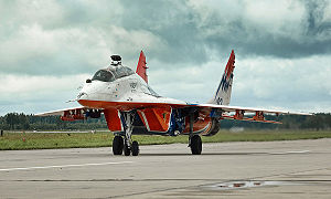 Миг-29УБ (учебно-боевой) пилотажной группы Стрижи