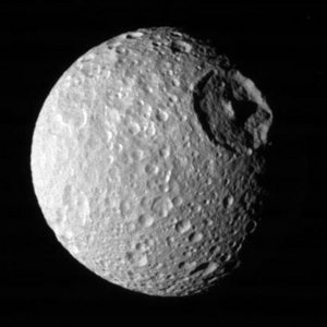 Мимас, фотография, сделанная «Кассини» (НАСА), в 2005 г.