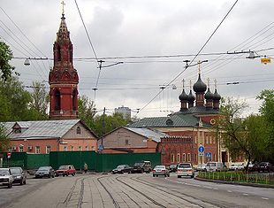 Вид монастыря с северо-запада от Преображенского вала, 2007 год.