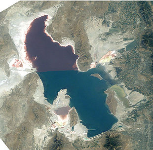 Спутниковый снимок Большого Солёного озера