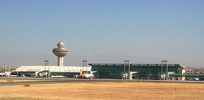 Zvartnots airport.jpg