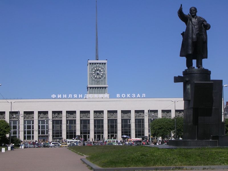 Finland_Station,_St._Petersburg,_Russia.jpg