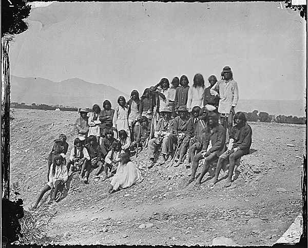 http://dic.academic.ru/pictures/wiki/files/71/Group_of_Mohave_Indians_1871.gif