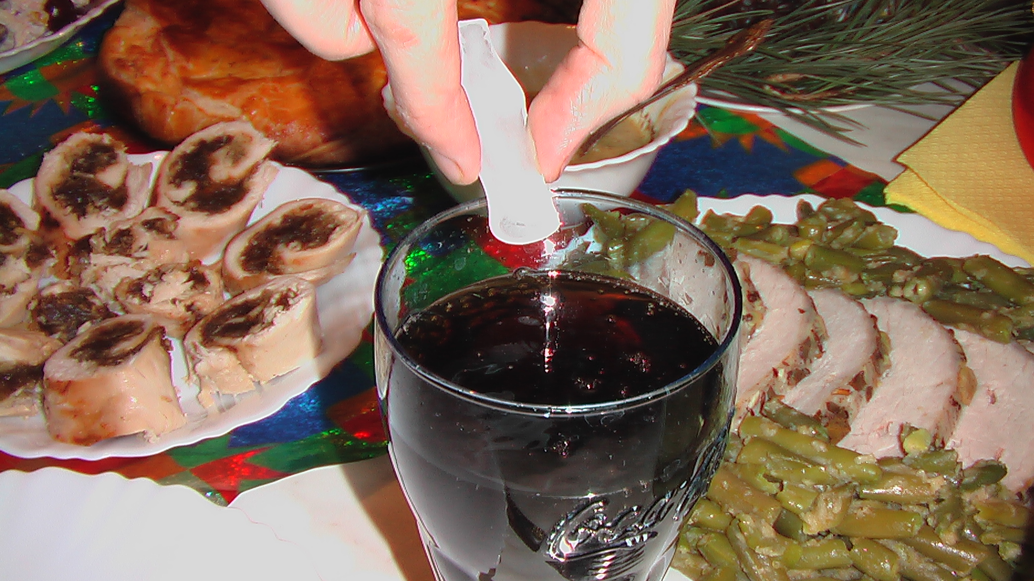Приготовление энергетического напитка из кока-колы дома
