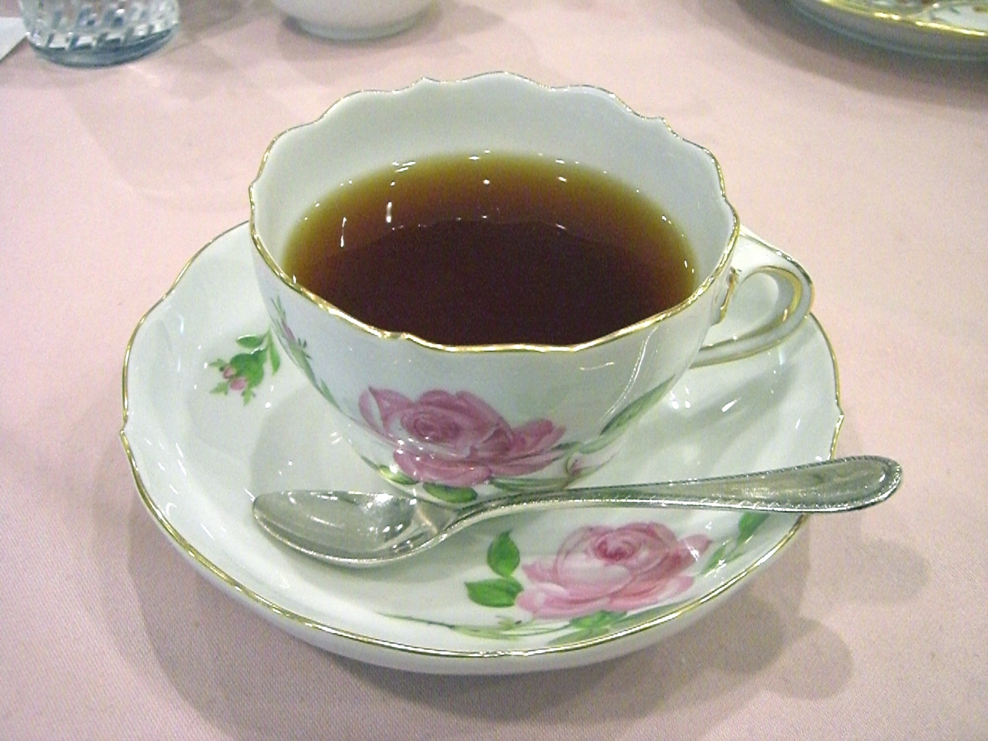 http://dic.academic.ru/pictures/wiki/files/77/Meissen-teacup_pinkrose01.jpg
