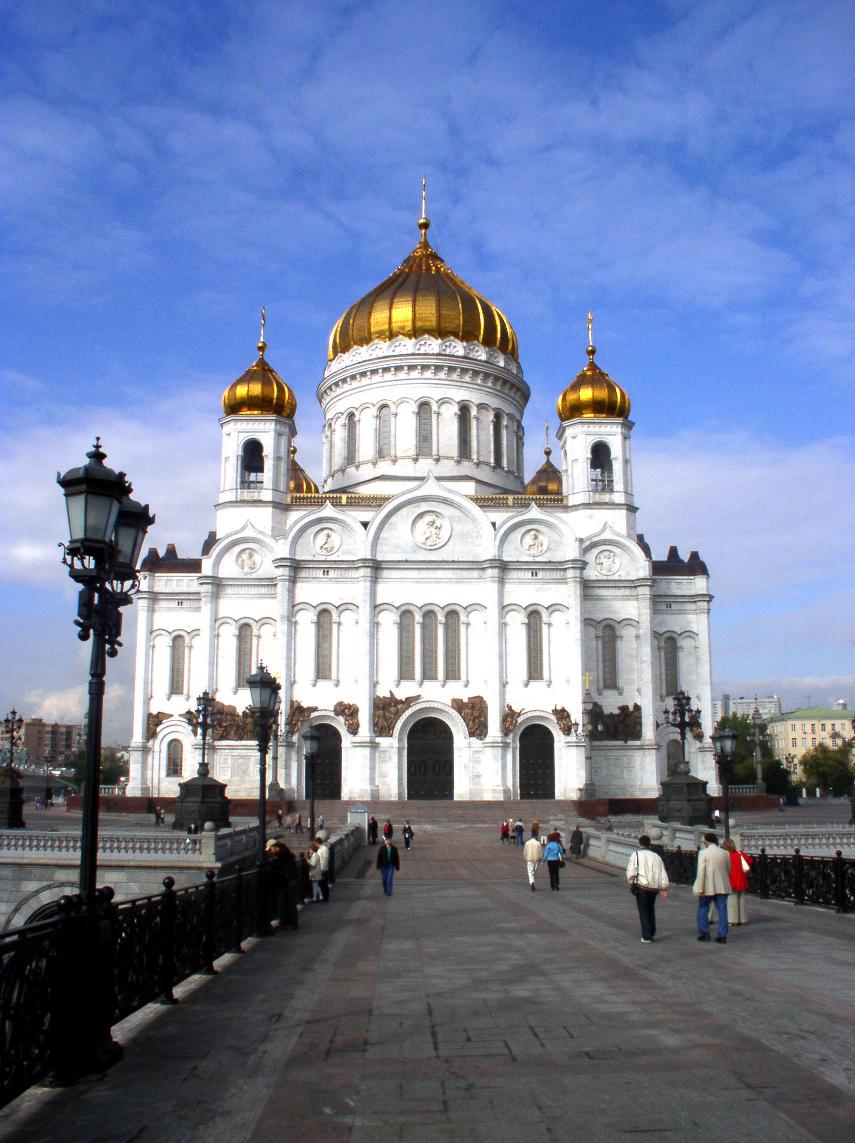 Russia-Moscow-Cathedral_of_Christ_the_Sa