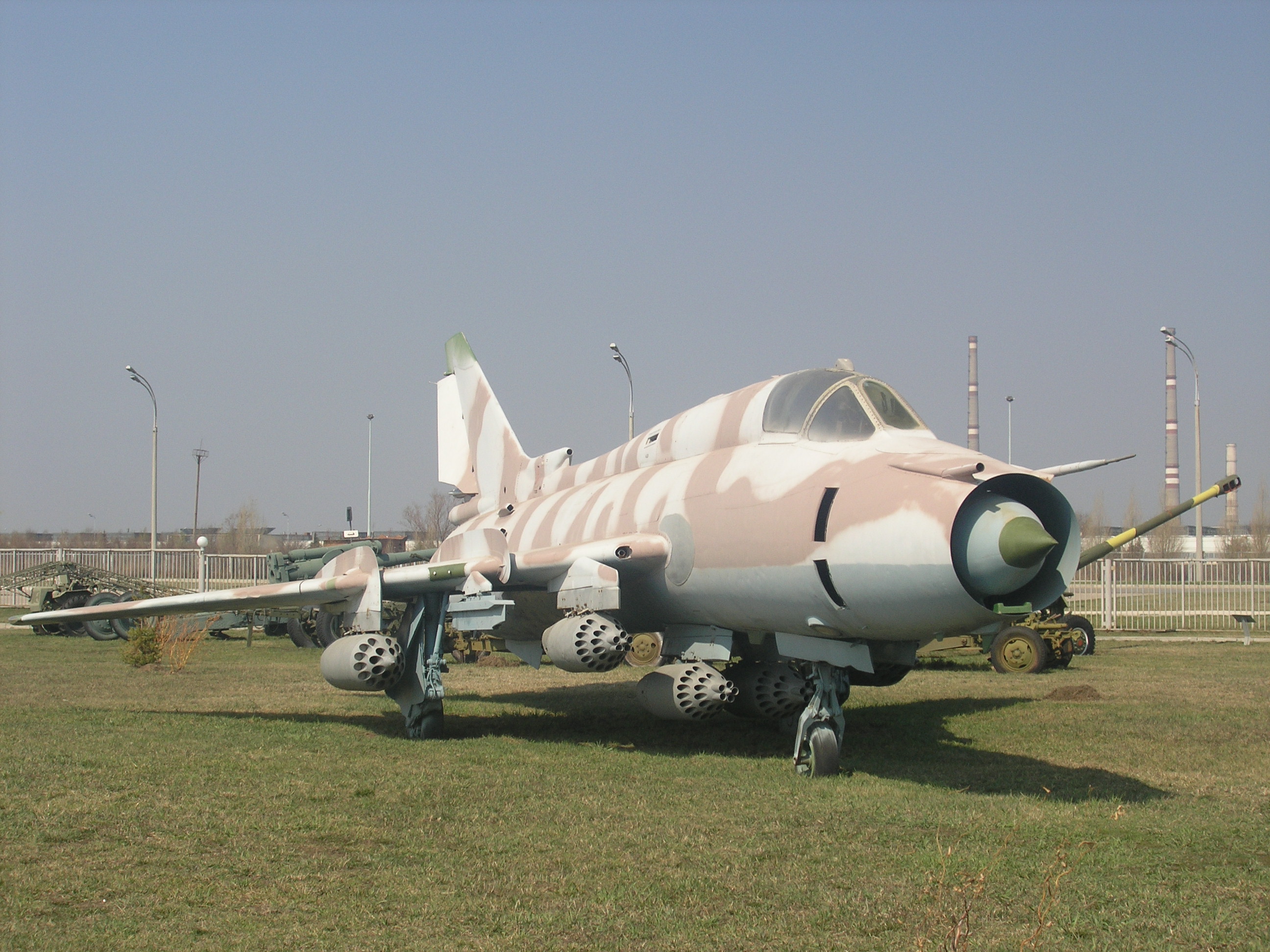 Su-17,_technical_museum,_Togliatti-2.JPG