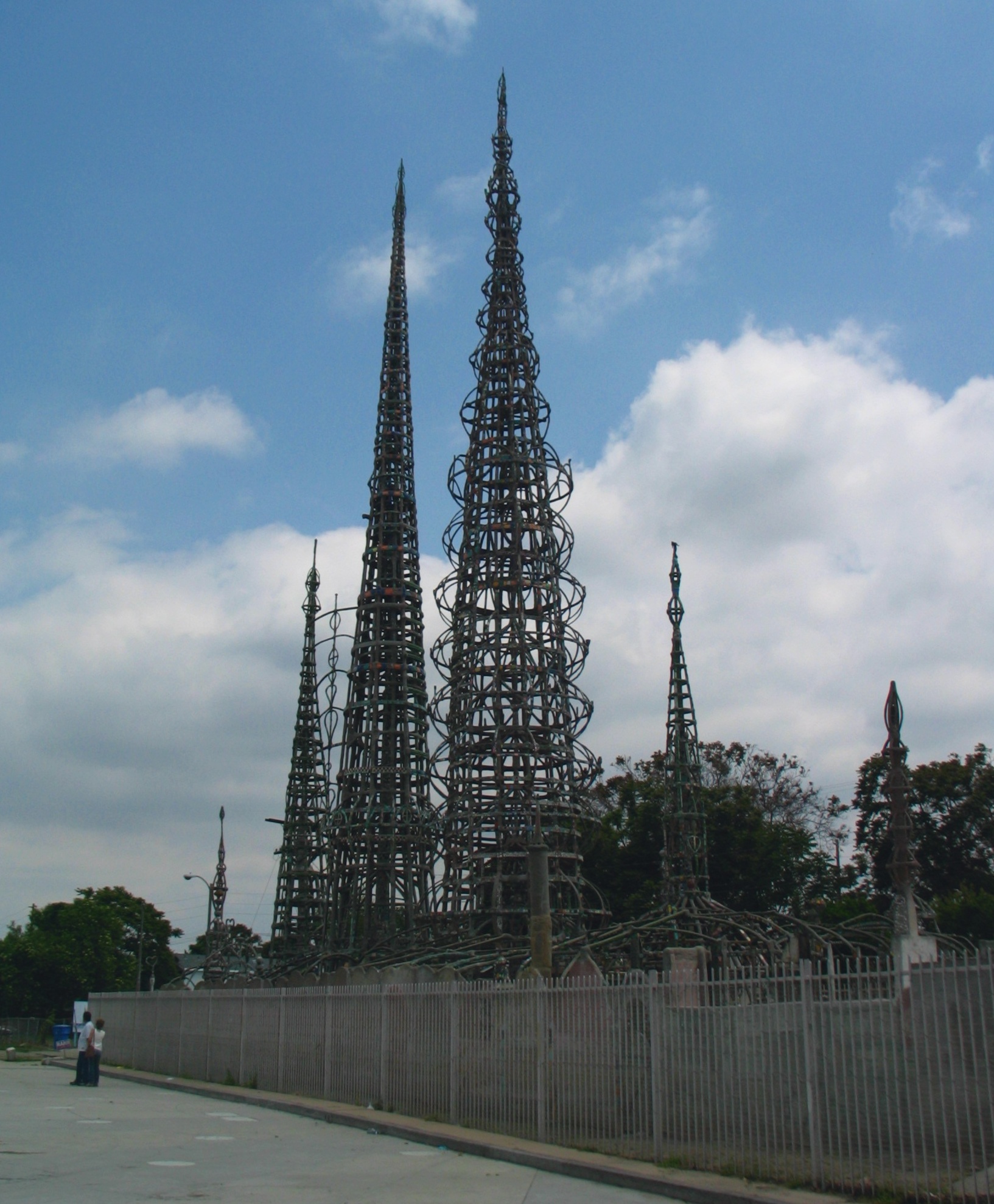 http://dic.academic.ru/pictures/wiki/files/87/Watts-towers.jpg
