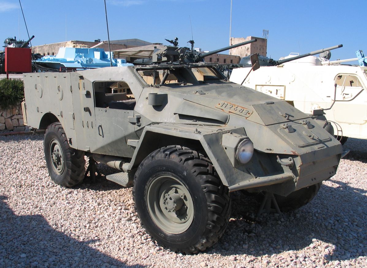 btr-40-latrun-2.jpg