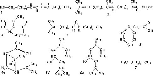 Химическое строение некоторых феромонов: 1 — половой аттрактант самки тутового шелкопряда; 2 — маркировочное вещество некоторых шмелей; 3 — афродизиак самца бабочки из семейства Danaidae; 4 — аттрактант самки непарного шелкопряда; 5 — компонент маркировочного секрета грызуна (монгольской песчанки); 6 (а, б, в) — 3 компонента агрегационного феромона жука-короеда из рода Ips; 7 — феромон тревоги муравьёв из рода Lasius.