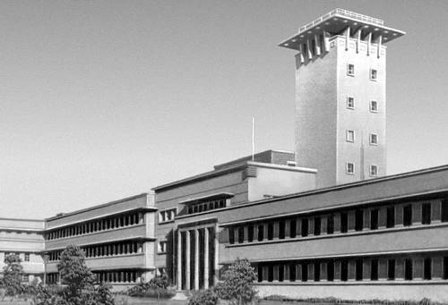 Дели. Национальная физическая лаборатория. 1950—52. Архитектор А.Канвинде.