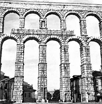 2. Римский акведук («Эль Пуэнте») близ Сеговии. 109 н. э.