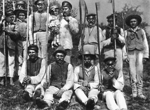 Литва. Сельскохозяйственные рабочие Ковенской губ. Фото 1898.
