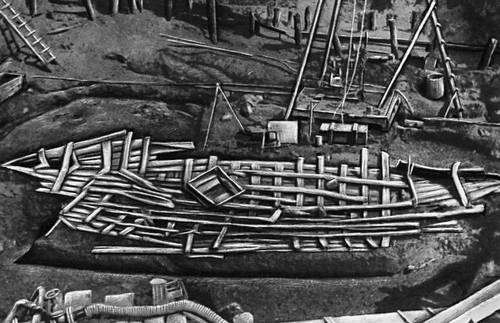Корабль 12 в., обнаруженный при раскопках на месте древней Рижской гавани.