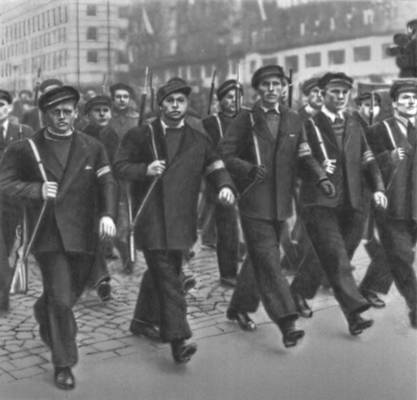 Рабочая милиция в февральские дни 1948.