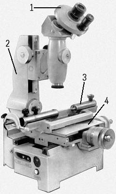 Рис. 1. Инструментальный микроскоп: 1 — головка со штриховой продольной сеткой; 2 — стойка; 3 — микропара; 4 — стол для установки детали.