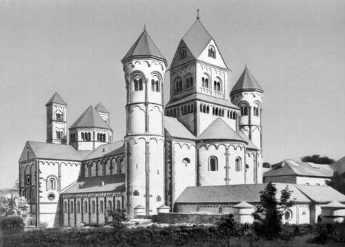 Церковь монастыря Мария Лах (ФРГ). 1093—1156.