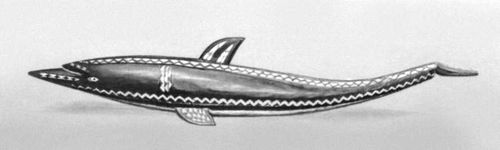 Резное изображение акулы. Дерево, инкрустированное перламутром. Соломоновы острова. Меланезия. Британский музей. Лондон.