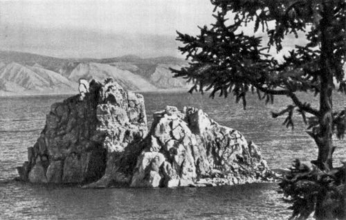 Озеро Байкал Шаманский камень
