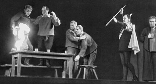 Федеративная Республика Германия. Сцена из спектакля «Фауст» по В. Гёте. Гамбургский немецкий драматический театр. 1959.