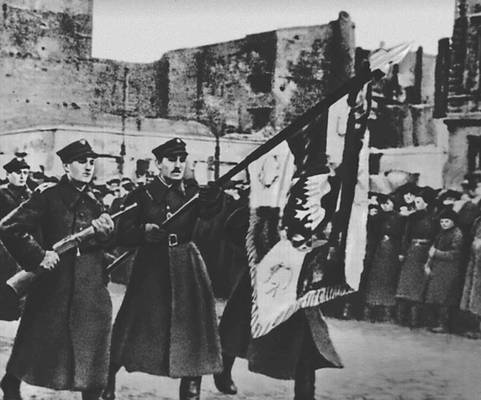 Парад частей Войска Польского после освобождения Варшавы. Январь 1945.