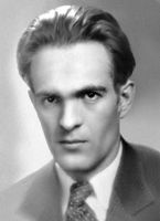 Н. Вапцаров.