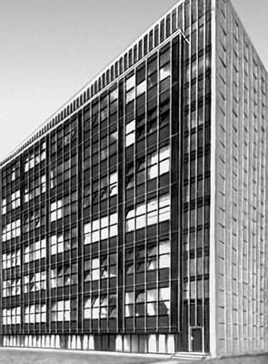 Прага. Институт микромолекулярной химии. 1964—65. Архитектор К. Прагер.