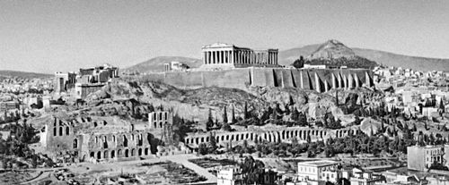 Общий вид афинского Акрополя.