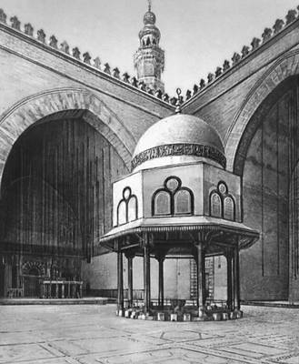 Мечеть-медресе султана Хасана в Каире. 1356—63. Внутренний двор.