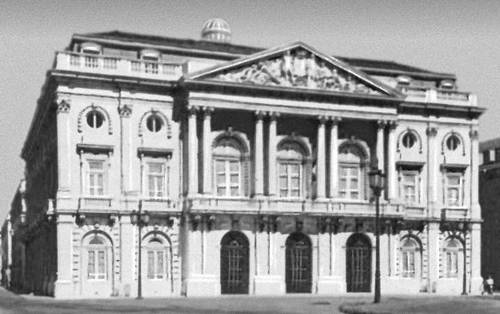 Лисабон. Ратуша. 1867—75. Архитектор Д. Паренти ди Силва.