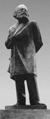 А. Т. Матвеев. Памятник К. Марксу в Петрограде. Гипс. 1918. Не сохранился.