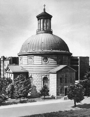 Евангелическая церковь. 1778—81. Архитектор Ш. Б. Цуг.