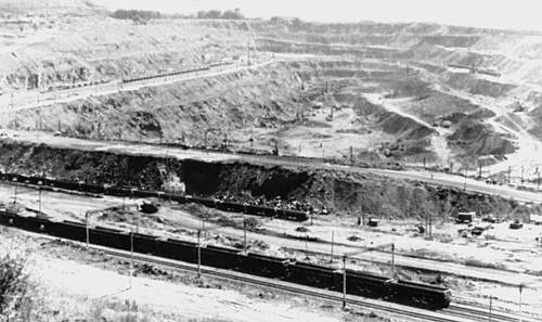 Разработка железной руды в Лебединском руднике. Курская область.