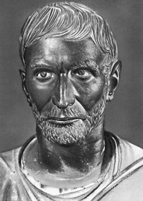 Голова статуи мужчины (так называемый Брут). Бронза. 3 в. до н. э. Национальный музей. Рим.