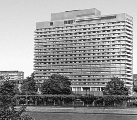 О. Апель, Х. Бекерт. Отель «Интерконтиненталь» во Франкфурте-на-Майне. 1965.